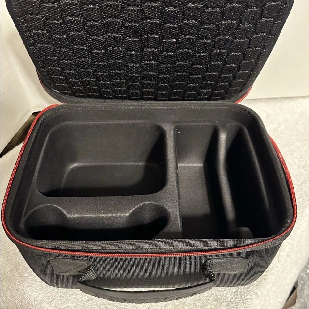 Nintendo Switch Travel Case Set - Picture 2 of 8